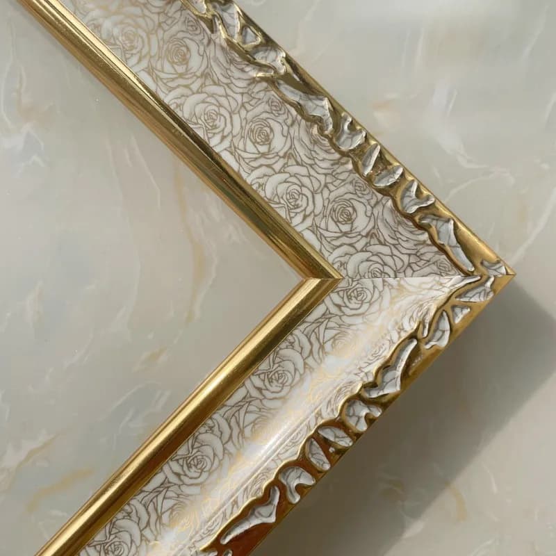 Retro Light Luxury Niche Style Picture Frame Classical Oil Painting Frame Designer Stylish Framing Gravures Home Decoration