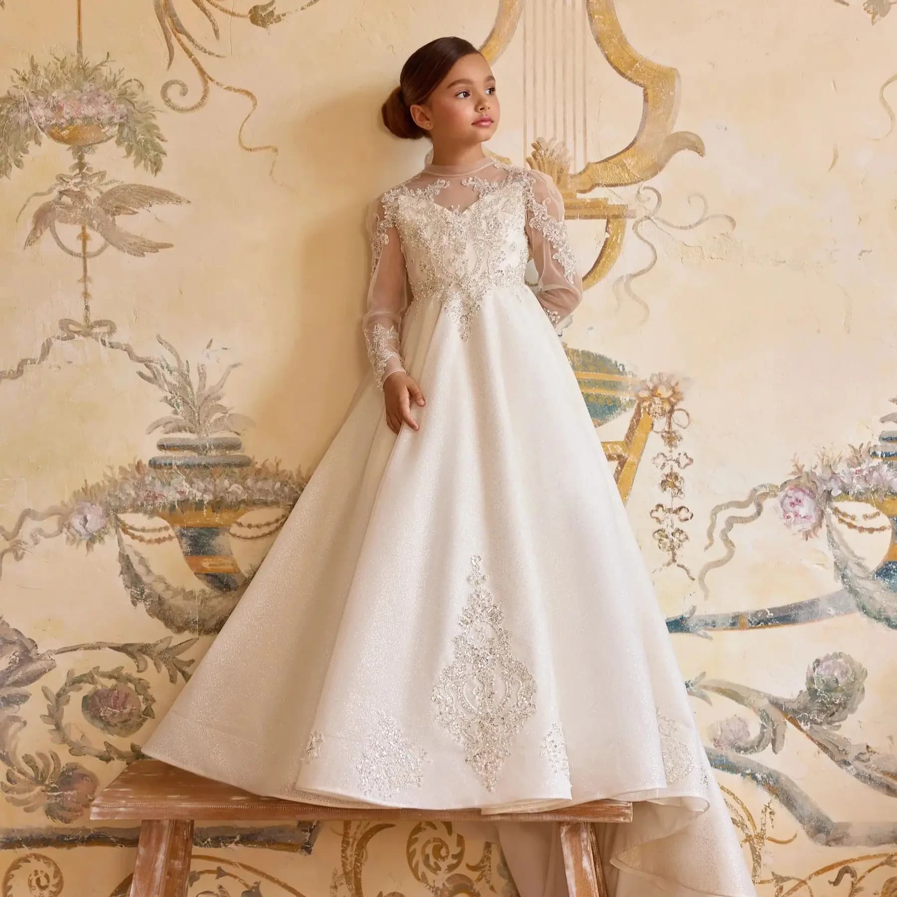 Abiti da ragazza di fiore bianco principessa per abiti da festa di compleanno per bambina con collo alto e maniche lunghe per la prima comunione