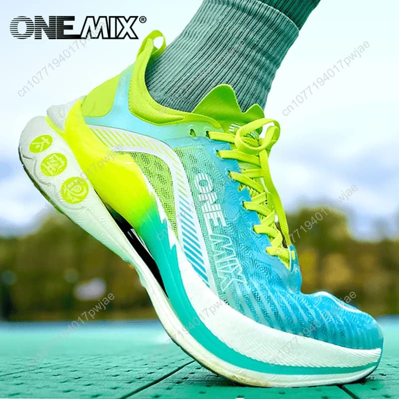 Scarpe da Corsa ONEMIX con Piastra in Carbonio per Maratona, Supporto Professionale Stabile, Ammortizzazione, Sneakers Ultra-leggere con Rimbalzo