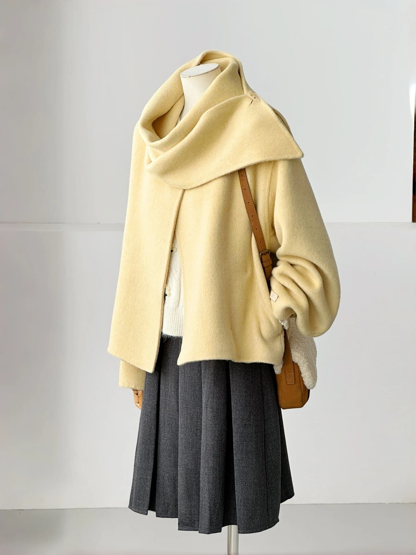 Double-Faced Woolen Short Coat Yellow Scarf-Integrated Women's Sweet Style Loose Fit Long Sleeve Fashionable Winter Outerwear