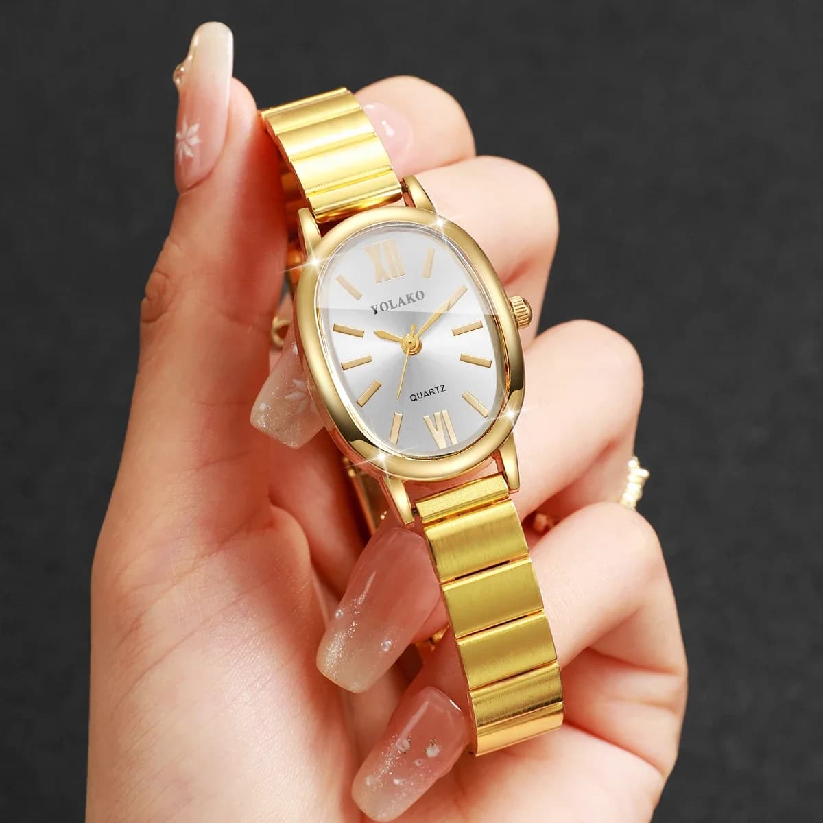 Fashion Irregular Dial Women Quartz Watch Golden Steel Band Ladies Wristwatches Relogio Feminino Clock Gift（Without Box）