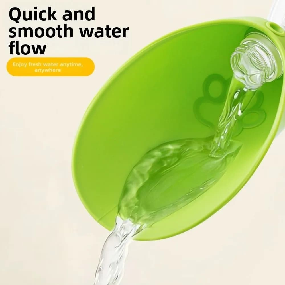 Silicone Dog Outdoor Water Bowl Folding Design Food Grade Pet Water Bottle Portable Durable Dog Water Cup Sleeve Pet Supplies