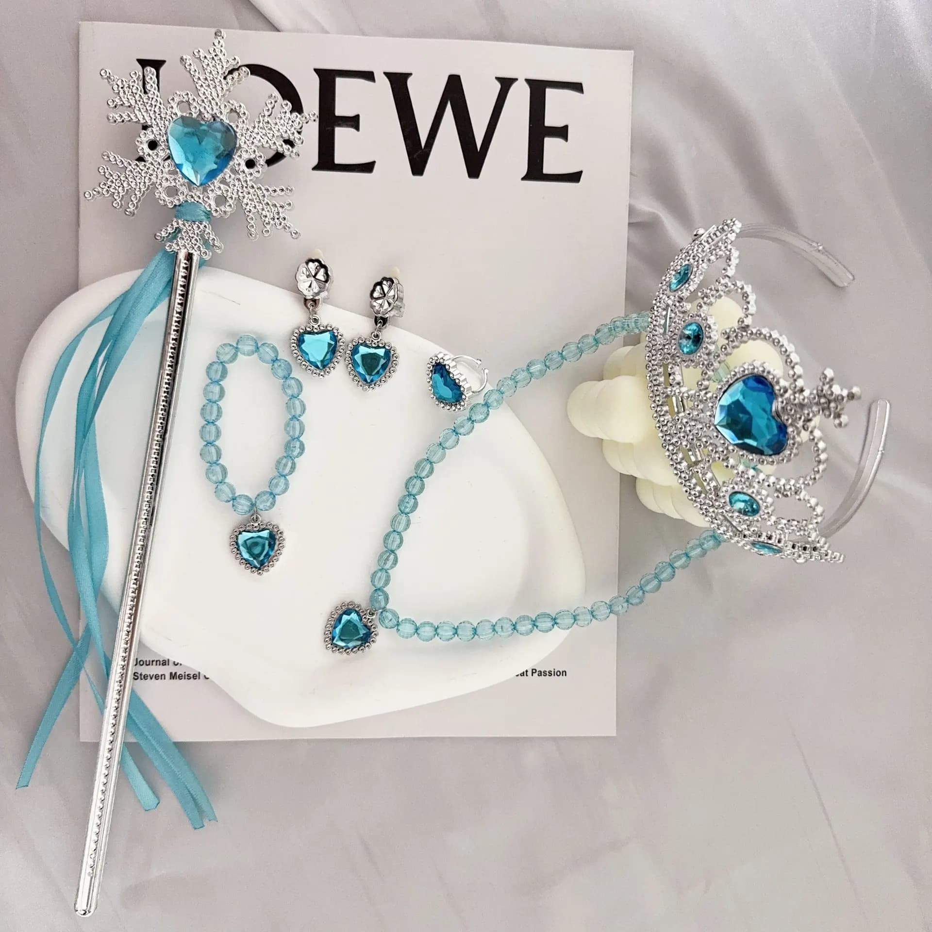Set di Gioielli da Principessa per Bambine, Corona, Bacchetta Magica, Accessori per Capelli, Set da Regina Frozen, Gioielli con Perline per Cosplay