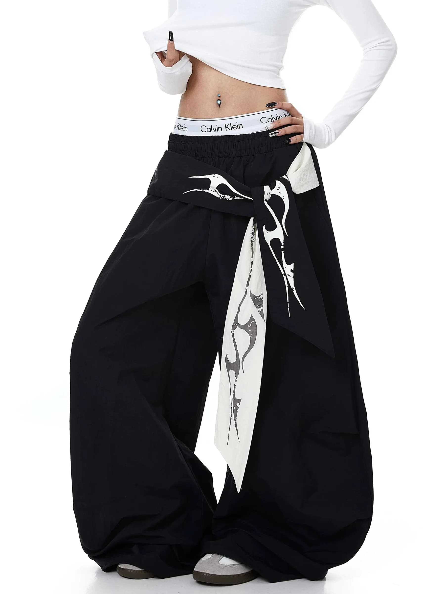 Summer American Flame Print Belted Layered Soldier Work Pants Loose Trendy Jazz Dance Wide Leg Pants for Men And Women