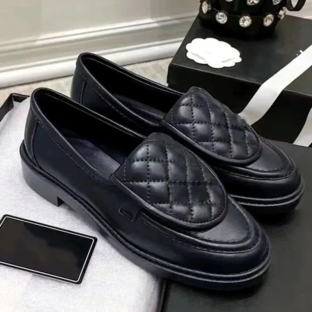 Luxury women's elegant shoes, leather, with big heel, sandals with double letter print, leather shoes with woman's flat background.
