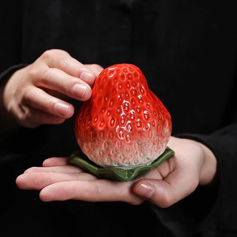 Porcelain Strawberry Design Tea Caddy Sealed Storage Tea Jar Moisture-proof Coffee Bean Tea Box Teaware Home Decor