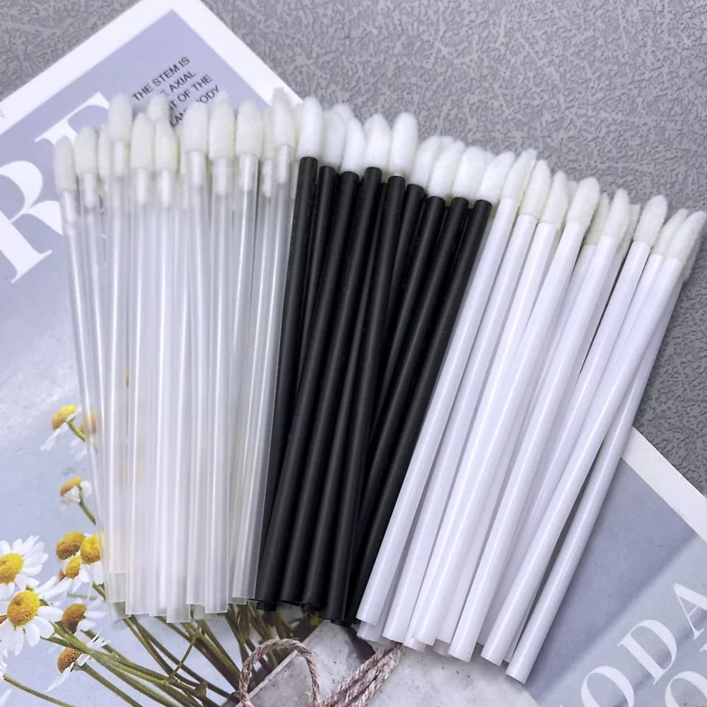 Commercio all'ingrosso 300/500PCS Pennello per labbra usa e getta Accessori donna Rossetto Gloss Bacchette Applicatore Perfetto Migliore strumento di trucco Hotting