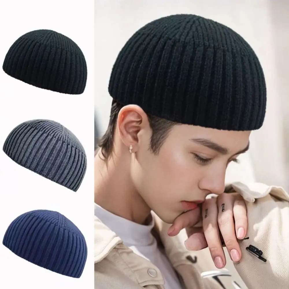 Hip-Hop cap in solid colour, elastic, warm, without visor, in thick yarn, for boys and girls