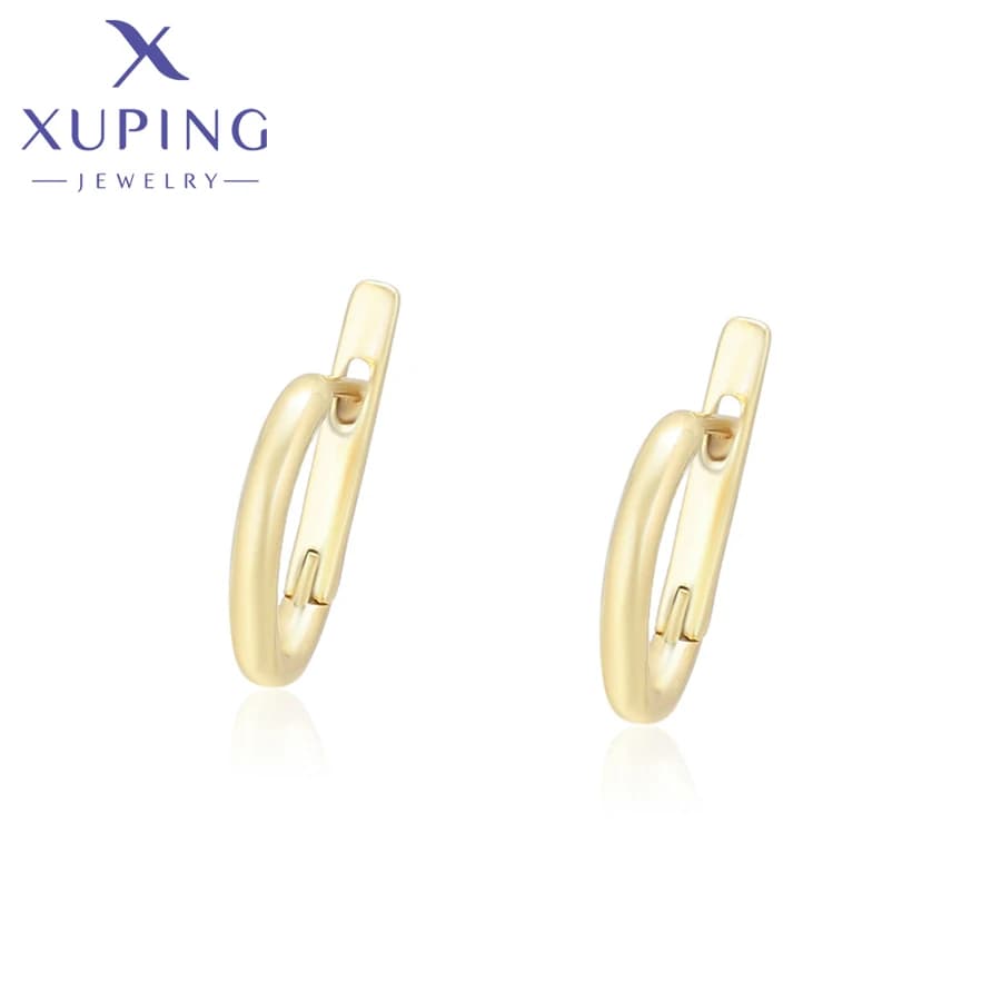 Xuping Jewelry Fashion Nuovo Arrivo Orecchini a Cerchio Semplici Senza Pietre Color Oro Chiaro per Donna Ragazza Regalo Festa S00143694