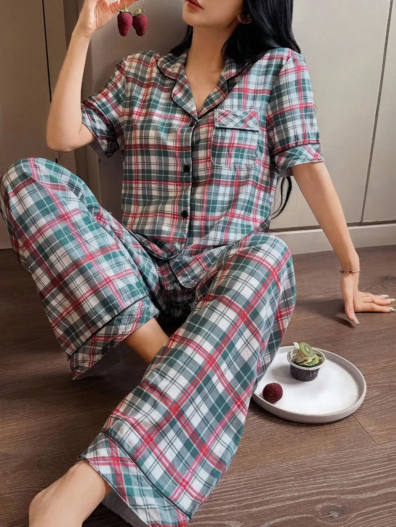 Women's Plaid Print Lapel Short Sleeve Pajama Set with Pocket