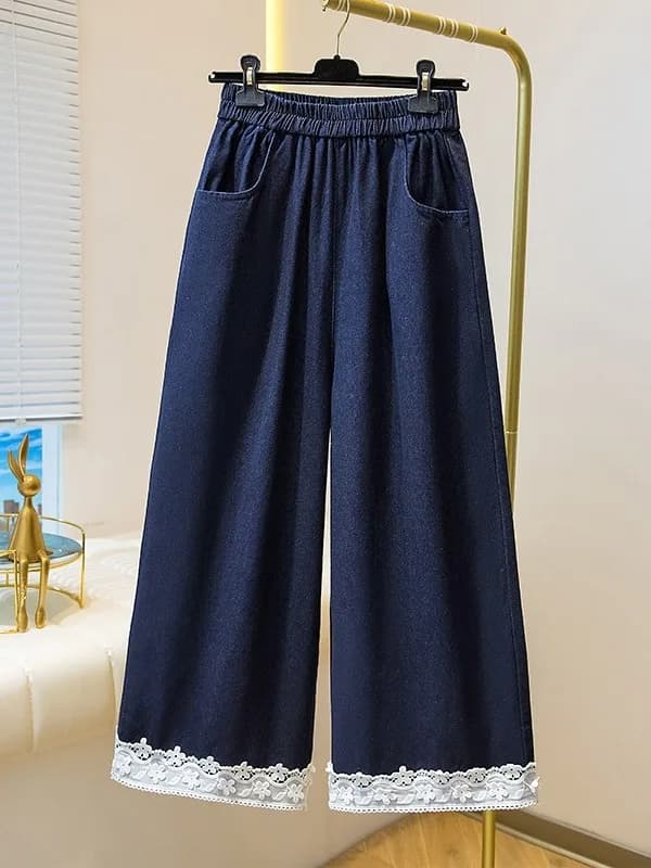 Jeans Larghi da Donna in Denim Blu con Orlo in Pizzo, Vita Elastica, Gamba Larga, Stile Casual Primaverile