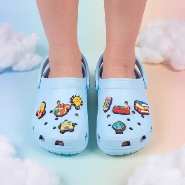 1-20pcs School Student PVC Hole Slippers Shoe Charms Buckle Clogs Pins Sandals Shoes Decoration DIY Backpack Shoes Accessories
