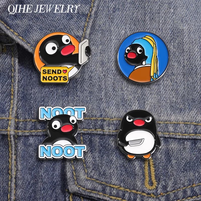 Cartoon Black Baby Penguin Enamel Pins Creative Oil Painting Penguin Brooches Backpack Lapel Badge Jewelry Gift for Friends