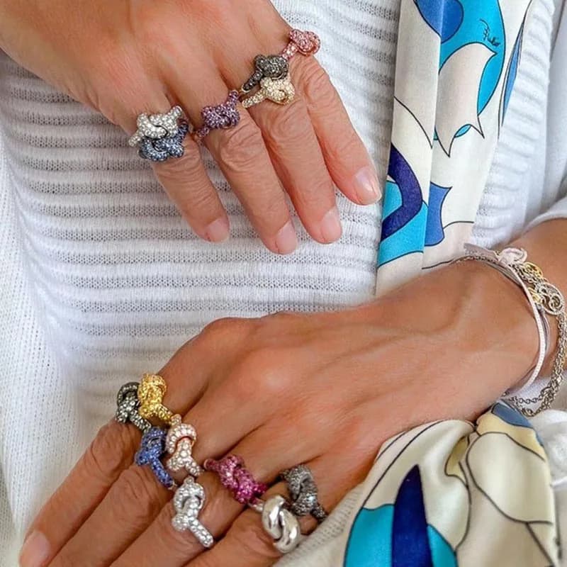 Anelli a Nodo Chunky Delicati per Donne, Impermeabili, Placcati in Oro 18K con Zirconi Incastonati, Anello Nuziale in Acciaio Inossidabile, Gioielli per Feste e Regali