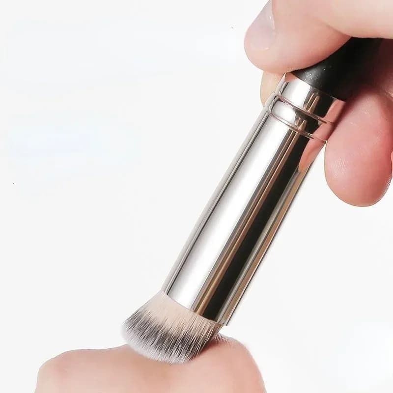 Women's Background Corrector Brush Face Brush dense and impeccable under the eyes to shade, multifunctional soft bristles