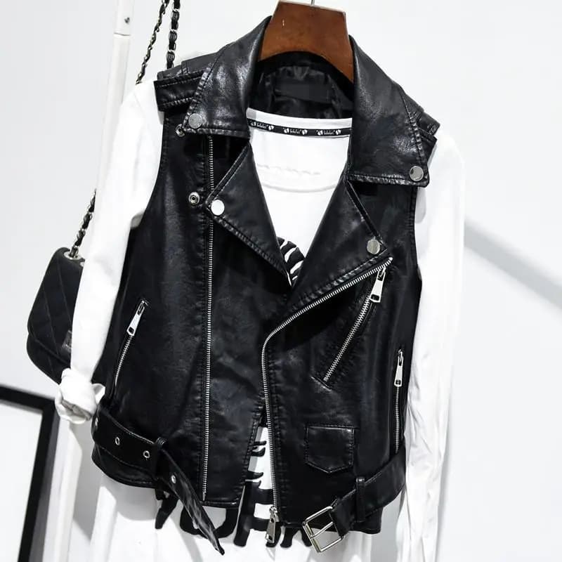 Vendita calda Nero senza maniche Pu Giacche in pelle Giacca invernale Donna Pu Cintura Veste Giacca da moto Gilet Rivetti