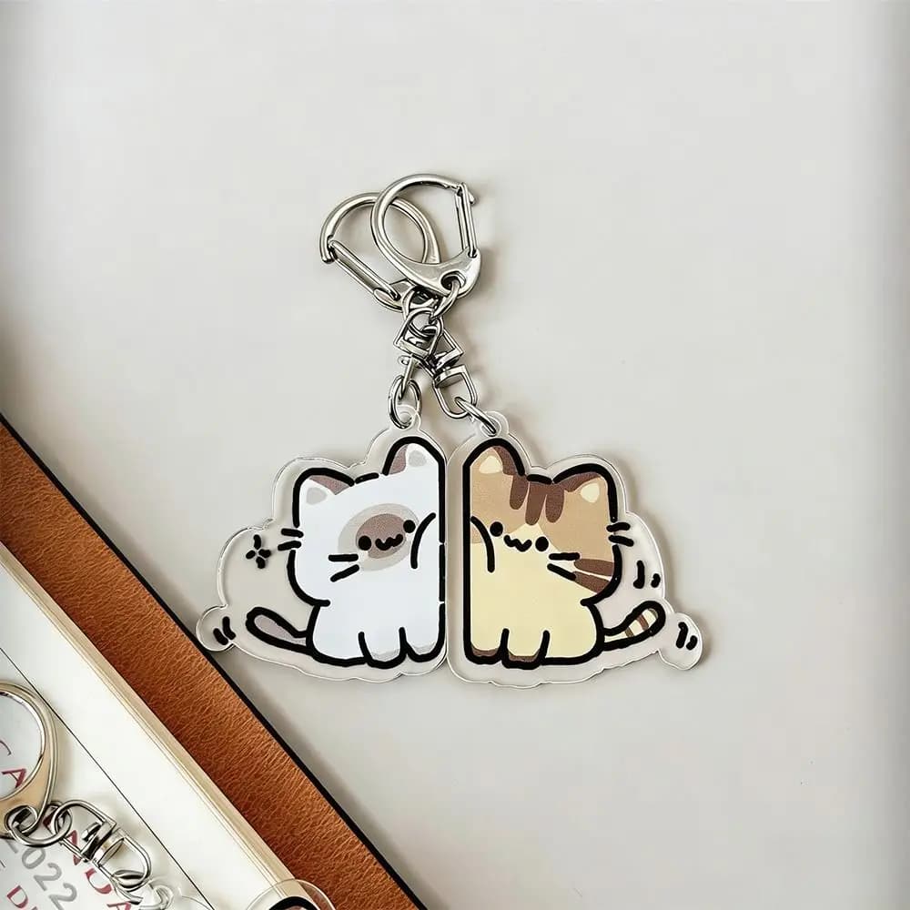 Set di 2 Portachiavi in Acrilico a Forma di Gatto, Ciondoli Cartoon Animali con Design Coordinato, Charm per Borsa, Accessorio per Zaino
