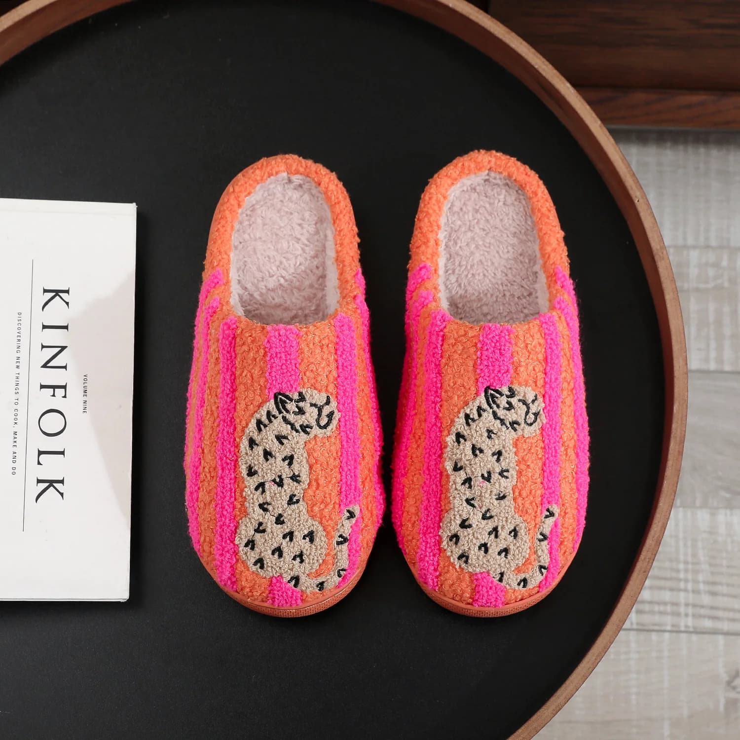 Ins-Style Cute Color-Block Embroidered Winter New Striped Leopard Print Plush Slippers for Women, Indoor Non-Slip Warm Plush Sh