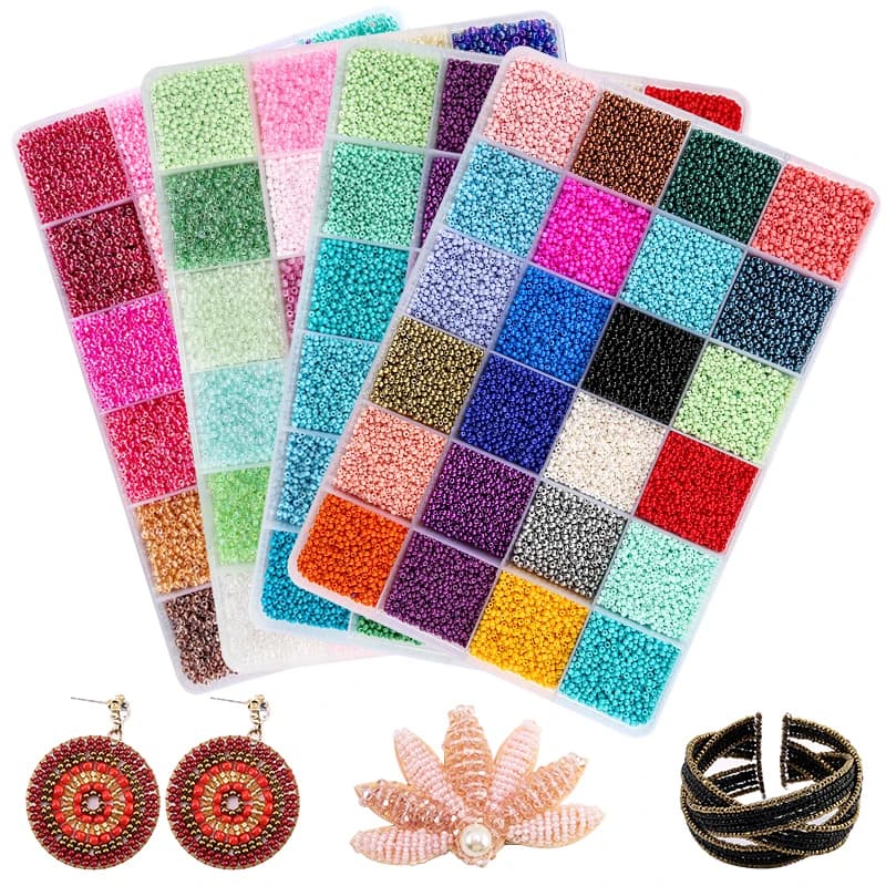 Kit di perline colorate da 2 mm Piccole perle di vetro Set di perline con lettere in acrilico con scatola organizer per la creazione di gioielli, collane, bracciali, fai da te