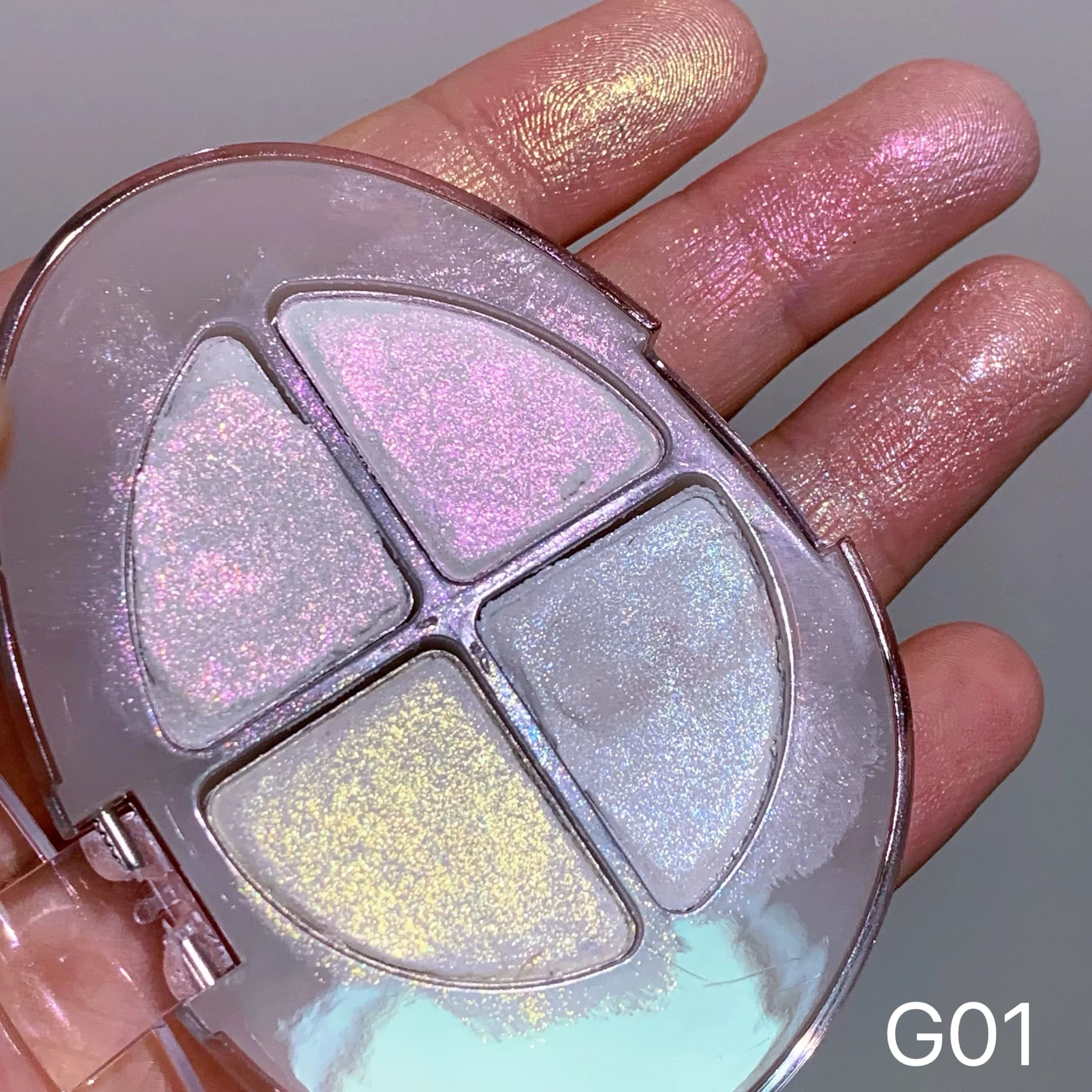 Palettes of four-colored, glitter, perlescent, chameleon effect, bright, shiny, portable, for eye makeup