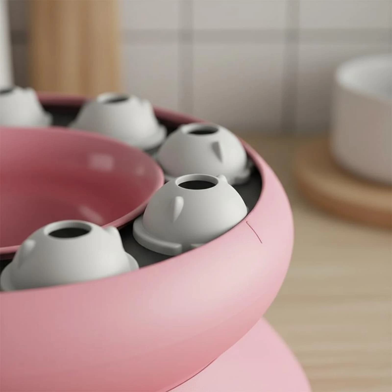 Slow Feeder Cat Bowl Reduces Boredom Cat Brain-Teaser Feeder Interactive Food Dispenser Easy to Clean Pet Supplies Anti-Slip