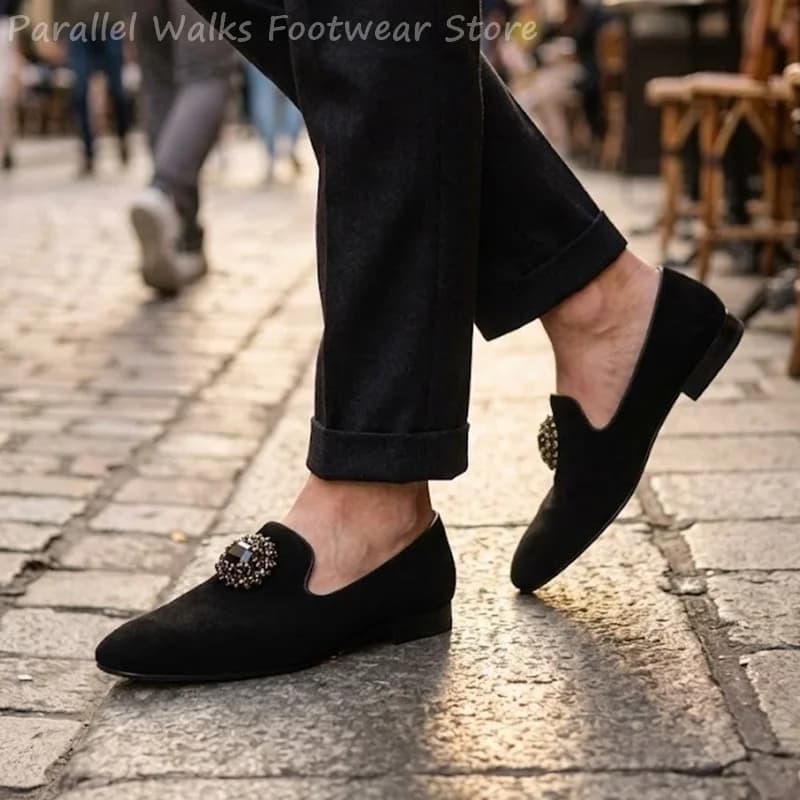 Men Suede Loafers Rhinestone Crystal Ornament Slip‑on Dress Shoes Low Heel Formal Party Wedding Banquet Flat Men's Leather Shoes