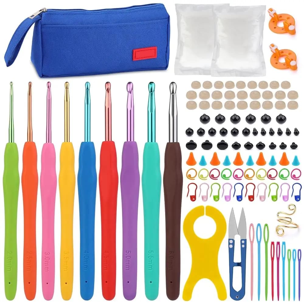 Kit di Uncinetti Pnytty 109 Pezzi Include 9 Uncinetti Ergonomici, 50g di Fibra di Poliestere Premium, Occhi e Nasini in Plastica