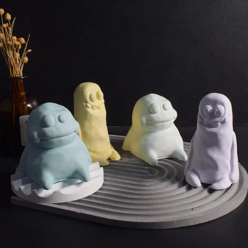 New Mould Halloween Dirt Monster Candle Mold Funny and Cute Dirt Man Aromatherapy Plaster Monster Candle Silicone Mold