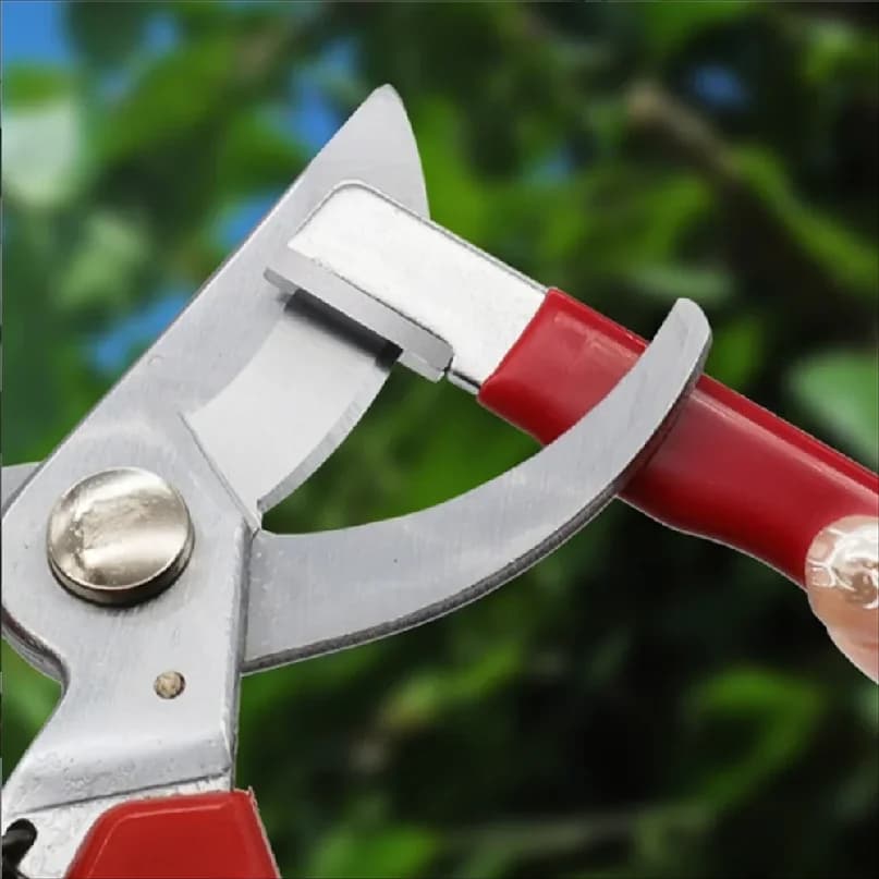 Metal Knives Sharpening Stone Portable Garden Knives with Mini Blade Cover for Renting Portable Knives