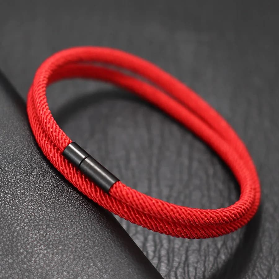 Bracciale da uomo rosso fortunato Bracciale avvolgente in filo Milano a due strati Bracciale da campeggio esterno Sopravvivenza Braslet Amuleto rosso fortunato Brazalete Pulseria