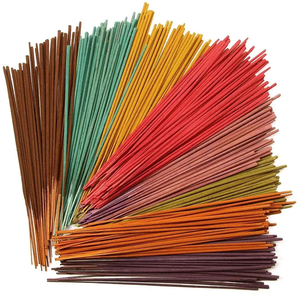 Confezione da 48 bastoncini d'incenso con fragranze diverse, 12 profumi unici tra cui Nag Champa, Lavanda, Sangue di Drago per meditazione e aromaterapia