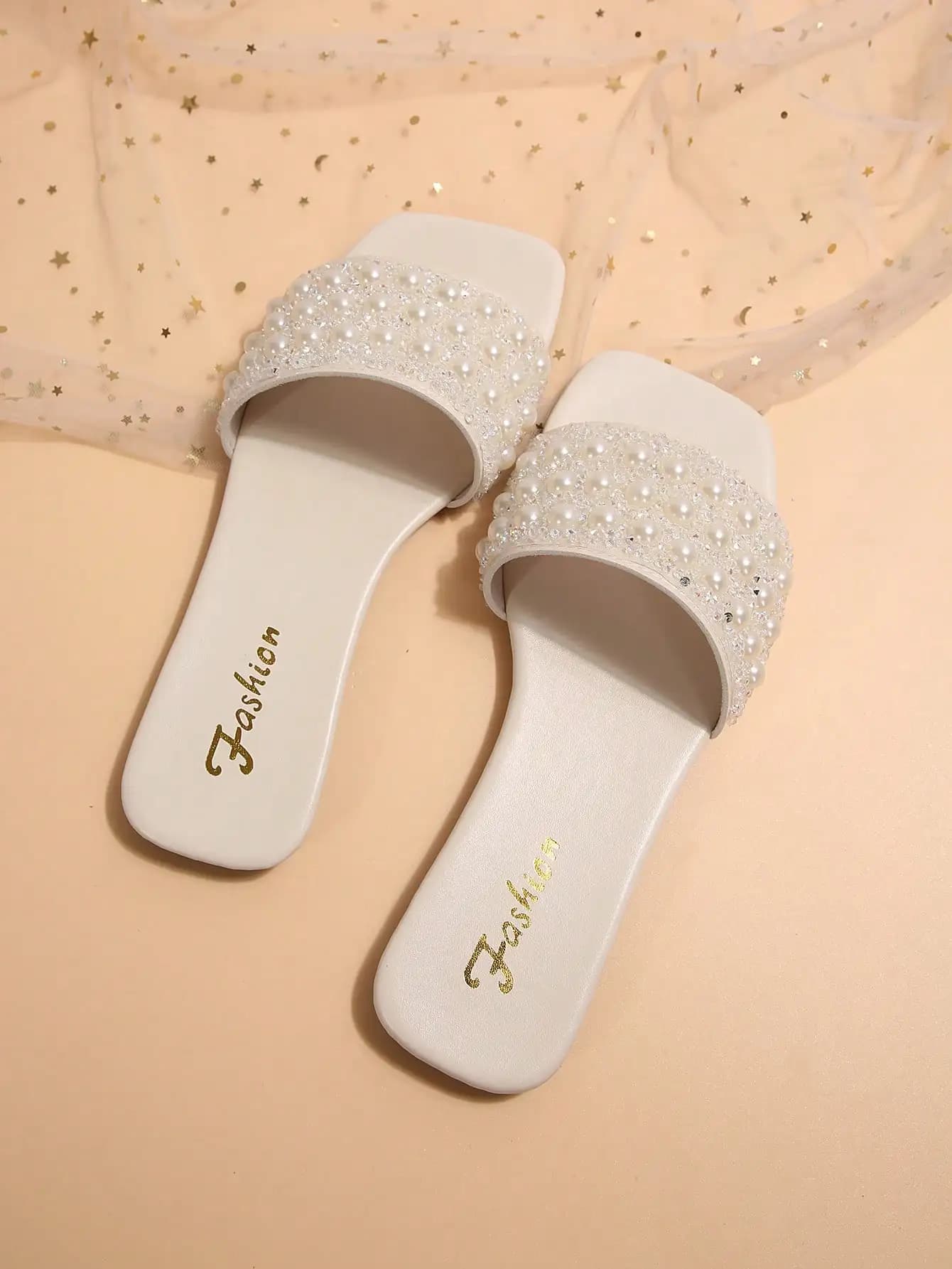 Eleganti sandali piatti slip-on con punta quadrata, perle e strass per donna