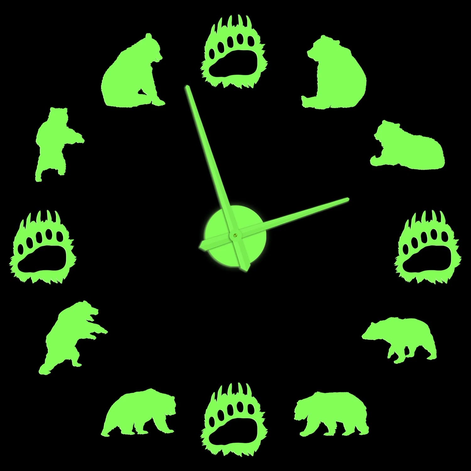 Wall clock with fai-da-te sticker of the bear family that lights in the dark, decoration for the children's room, silent sweeping watch illuminated with wildlife animals of the wood