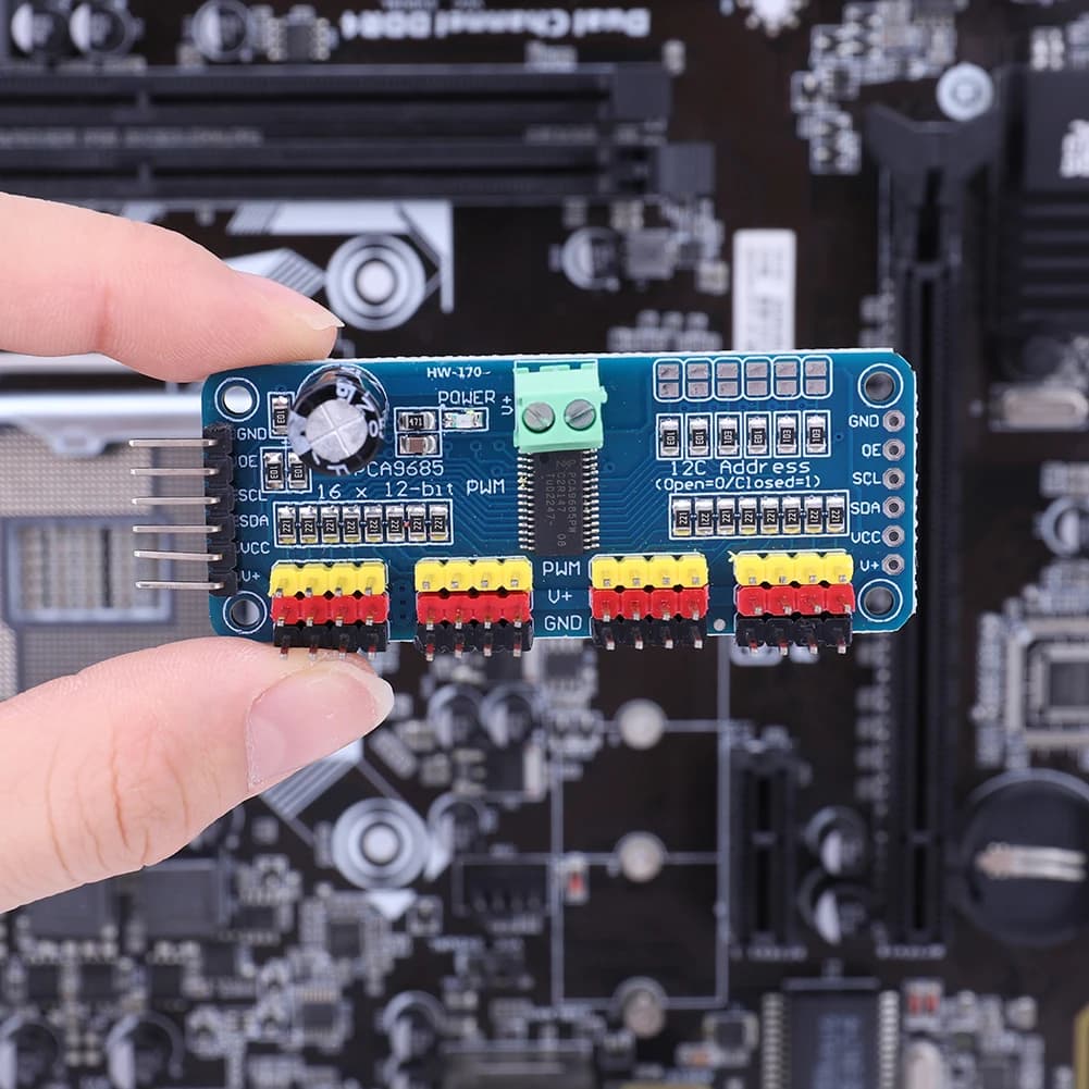 Scheda Driver per Servomotori PWM PCA9685 con Interfaccia IIC, 16 Canali, 12 Bit, per Arduino e Robot