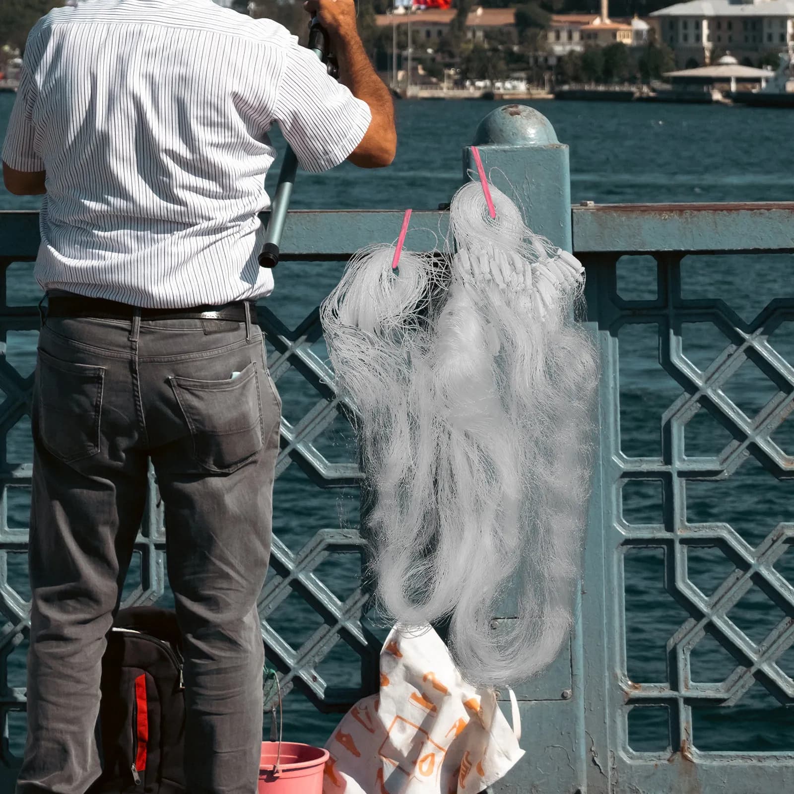 Rete da Pesca Monostrato con Filo Adesivo, Filo in Seta ad Alta Resistenza, Facile da Tirare e Piegare, Senza Foratura, Adatta per Fiumi e Laghi