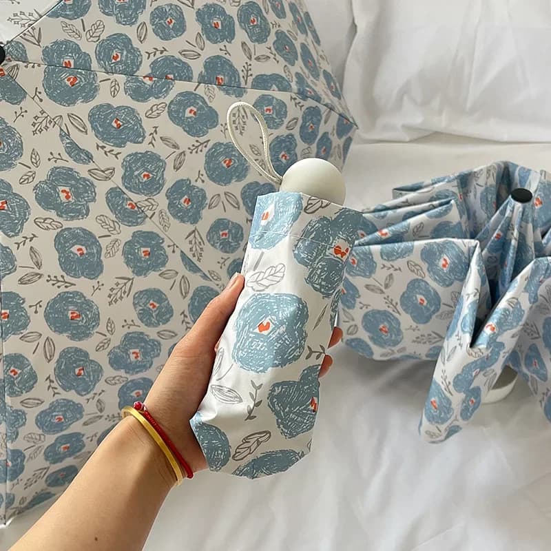 Ombrello Compatto Portatile UPF con Protezione Solare, Automatico Pieghevole, con Motivo Floreale Blu Dipinto a Olio, per Pioggia e Sole