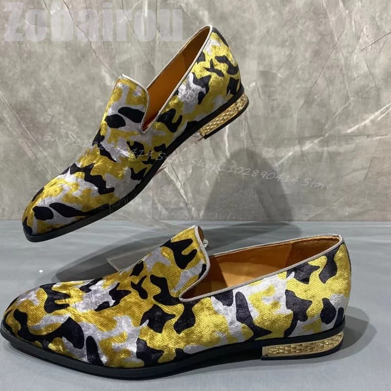 Mocassini con tacco in metallo con punta quadrata con stampa totem Moda Slip On Scarpe da uomo di lusso fatte a mano Festa Banchetto Incontri Scarpe eleganti da uomo
