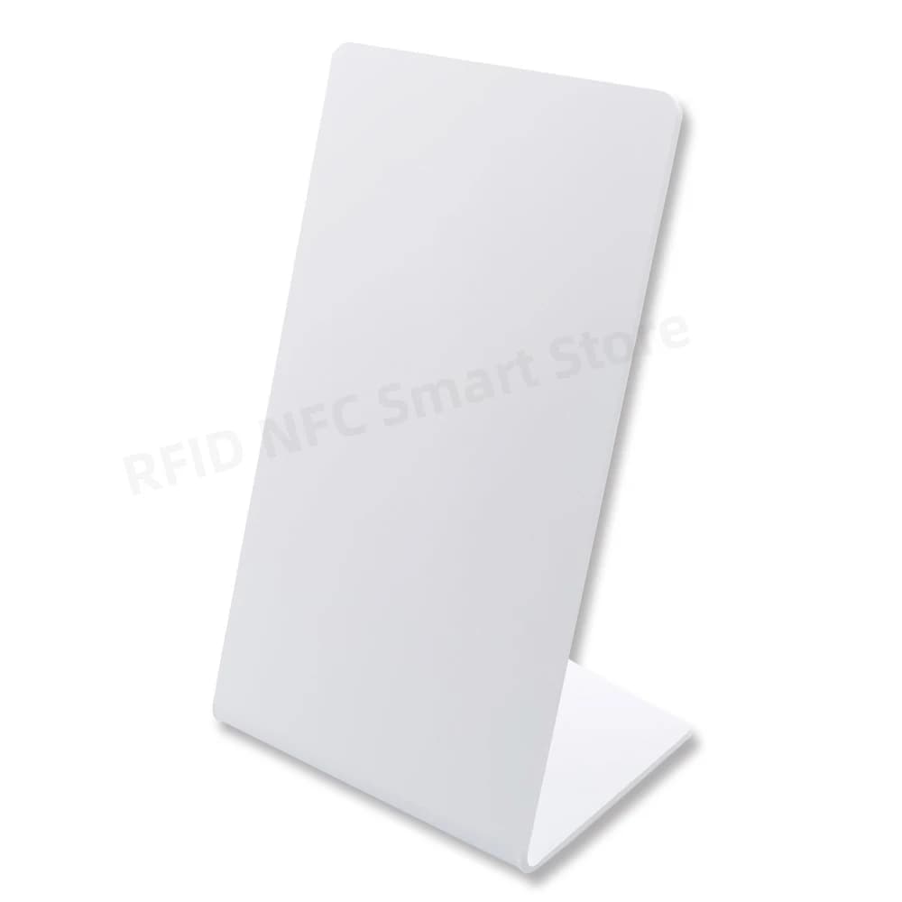 Supporto vuoto NFC 13,56 Mhz programmabile NT/AG 215 NFC Staffa di revisione Google Superficie stampabile carta NFC personalizzata personalizzata