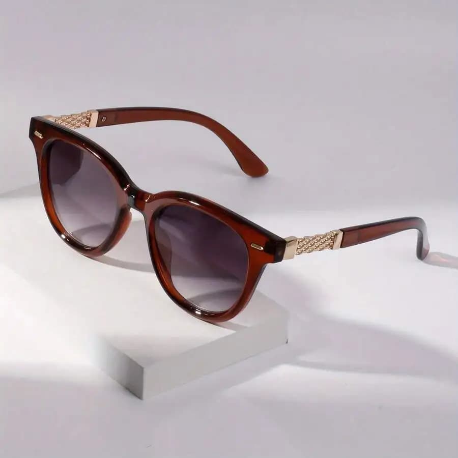 Retro Cat Eye Fashion Sunglasses For Adults With Decorative Temples Casual Wear