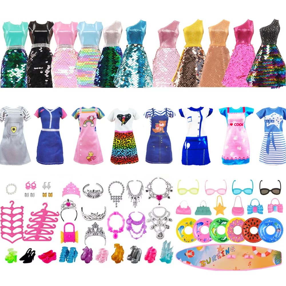 Set di 45 Accessori per Bambole = 5 Vestiti per Bambole + 40 Accessori per Bambole Scarpe Stivali Collane Occhiali Appendiabiti ecc. Per Bambole da 11,5 Pollici