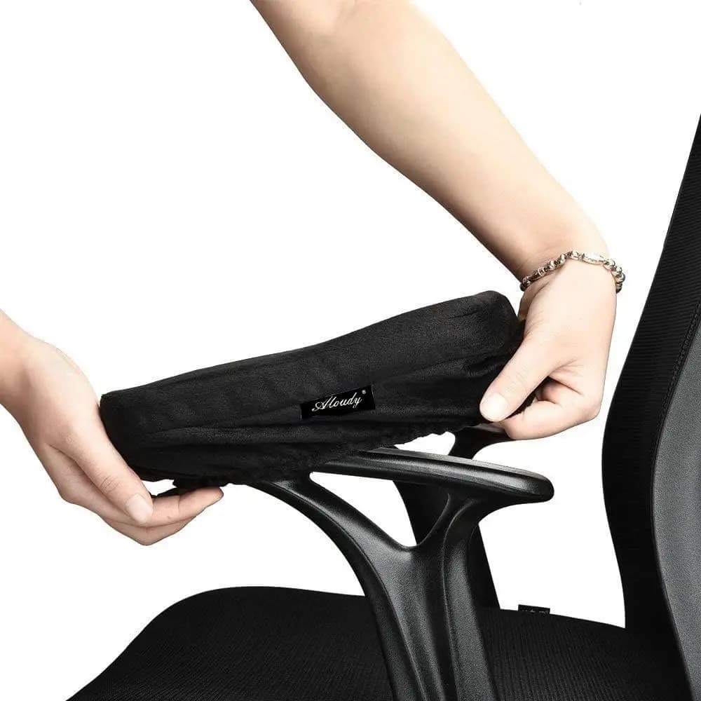 Cuscinetti ergonomici in memory foam per braccioli di sedie da ufficio e da gaming, set di 2 coperture elasticizzate nere