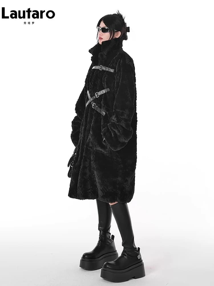 Lautaro Inverno Fresco Lungo Allentato Casual Morbido Spessore Caldo Nero Fuzzy Cappotto di Pelliccia Sintetica Delle Donne Del Collare Del Basamento Stile Punk Soffice Giacca 2023