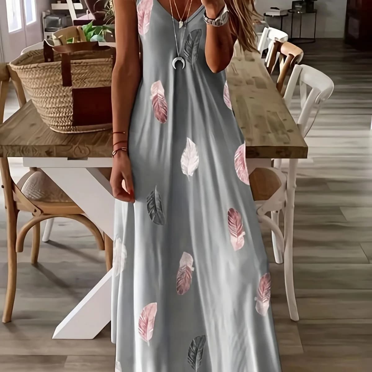 Nuovo transfrontaliero senza maniche slim fit stampa di piume taglio basso scollo a V bretella grande abito a pendolo abito da donna Cw92526