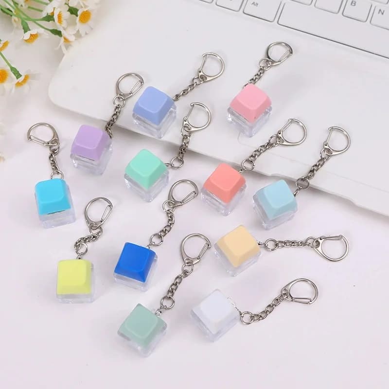 Portachiavi con Tasto da Tastiera Fidget Toy, Tester di Switch Meccanici Antistress, Ciondolo Carino per Borsa, Accessorio per Chiavi Auto, Idea Regalo