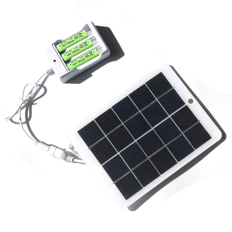 Caricatore solare per batterie AA AAA Caricatore da pannello solare portatile da 3 W 5 V per batterie ricaricabili Ni-MH Ni-CD