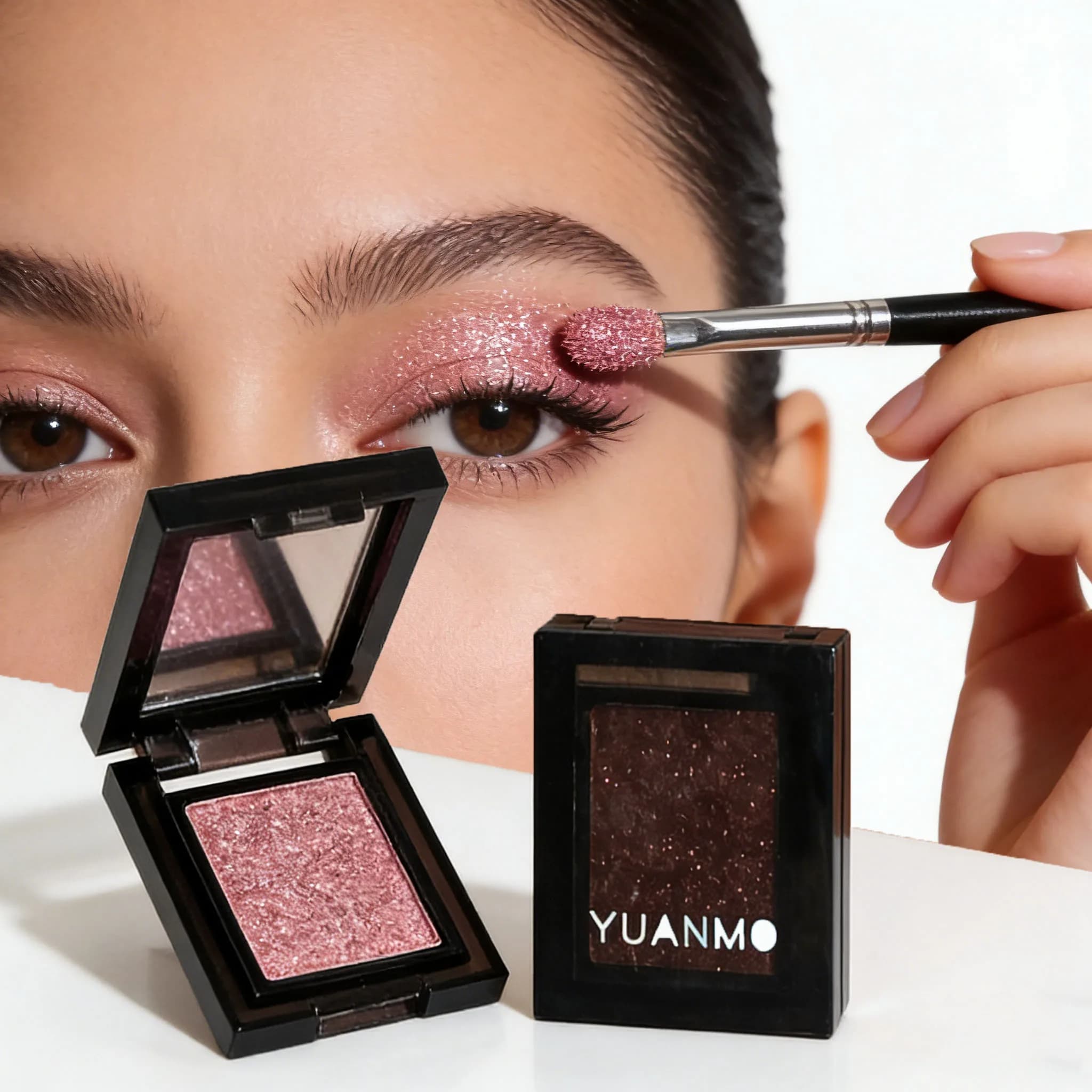 Glittered single frying umbrella Smoothed glittering umbrella shiny pigmented Festival Day Daily make-up for eyes