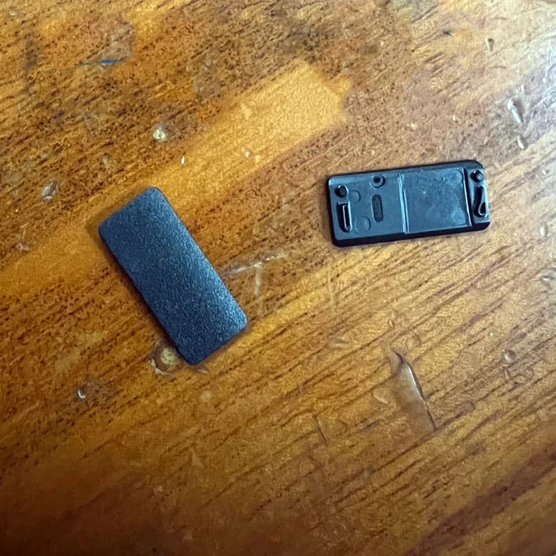 2 pieces New original repair parts of the MIC microphone cover for GoPro Hero 9; Hero 10 Hero 11; Hero9 Hero10 Hero11 Black Action room
