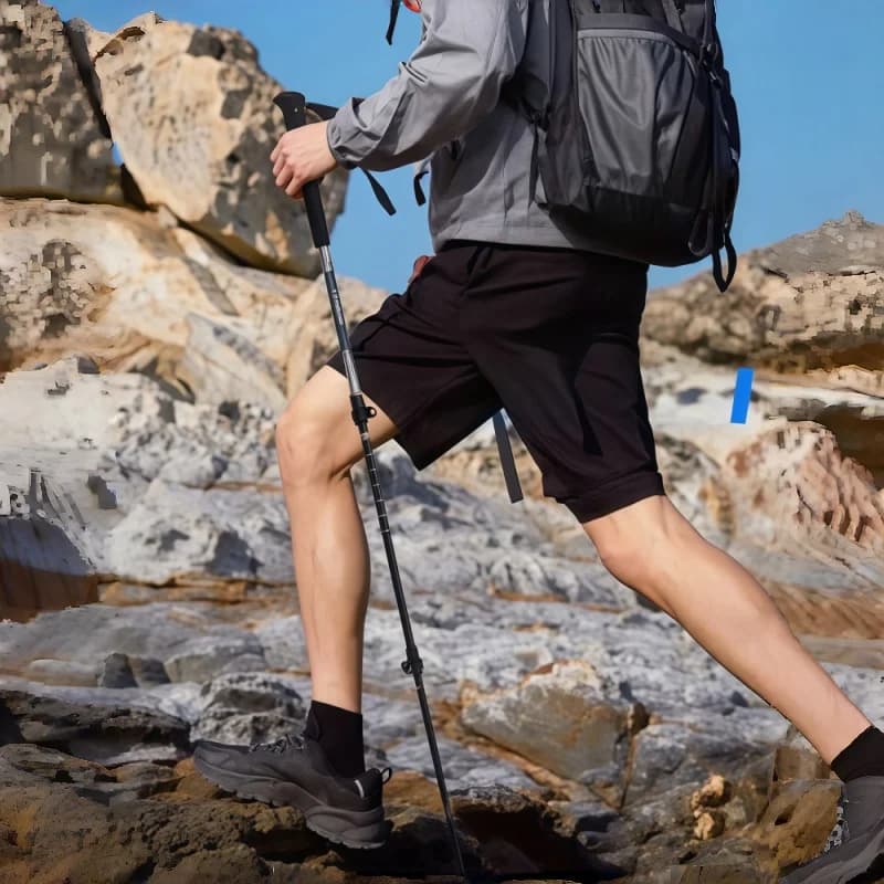 Light Telescopic Trekking Sticks with Soft Wood Grip, Aluminum Alloy Hiking Stick, Adjustable for Climbing and Mountain Walking