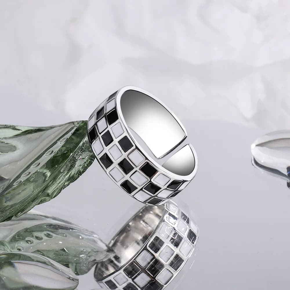 Buyee Anello dolce in argento sterling 925 Anello aperto con smalto bianco nero chiaro per le donne Cerchio di gioielleria raffinata con temperamento alla moda