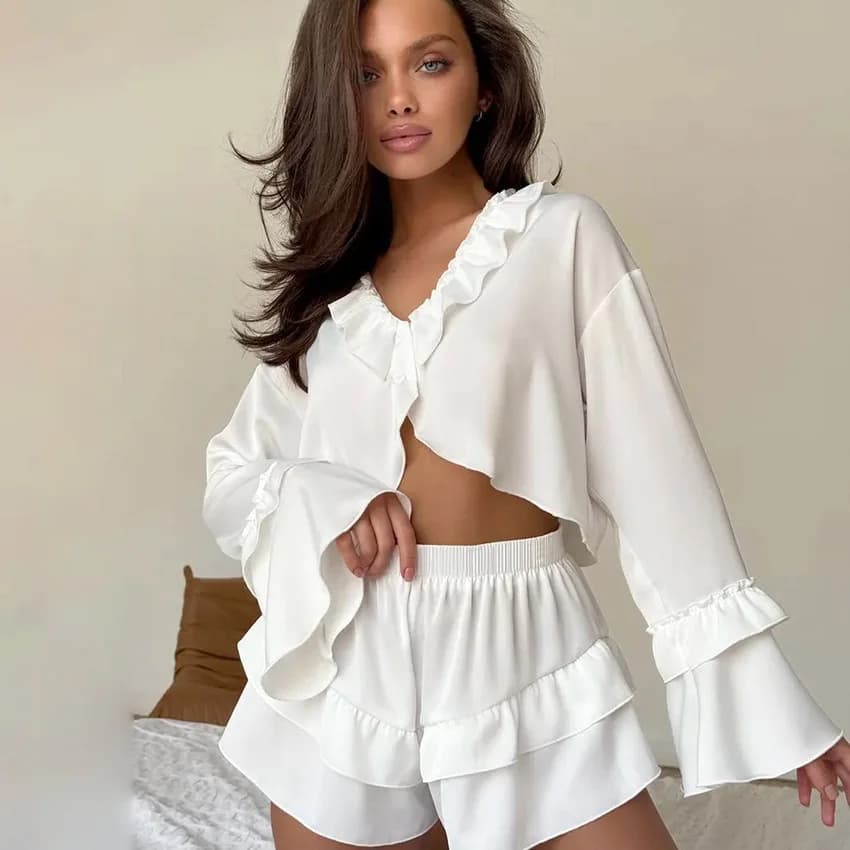 Set Estivo Due Pezzi: Comoda e Morbida Camicetta con Maniche a Campana + Pantaloncini, Pigiama per Donna